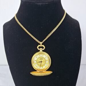 Vintage Endura Gold Tone Hunter Case Pocket Watch Pendant 28 Inch Chain Necklace